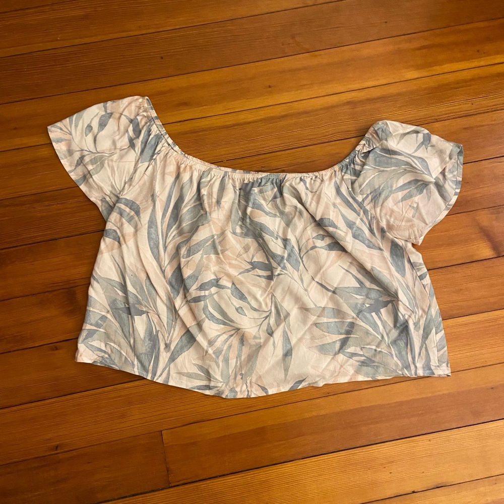 Z Supply Size L NWT Palm Leaf Print Off-Shoulder Blouse